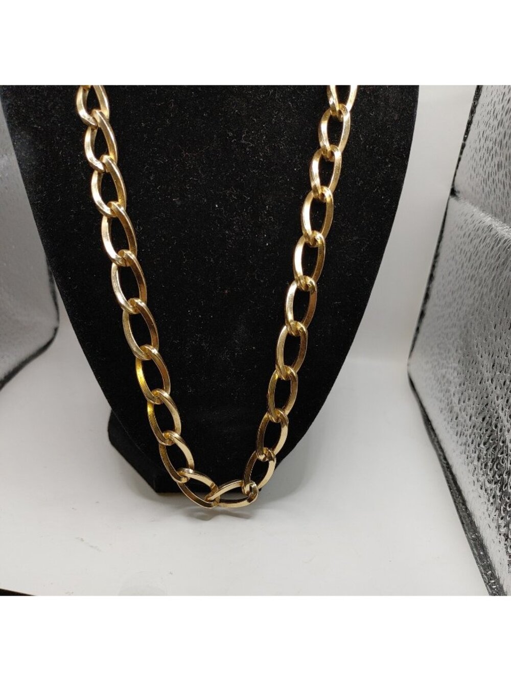 Necklace gold Tone Chain Lobster Clasp